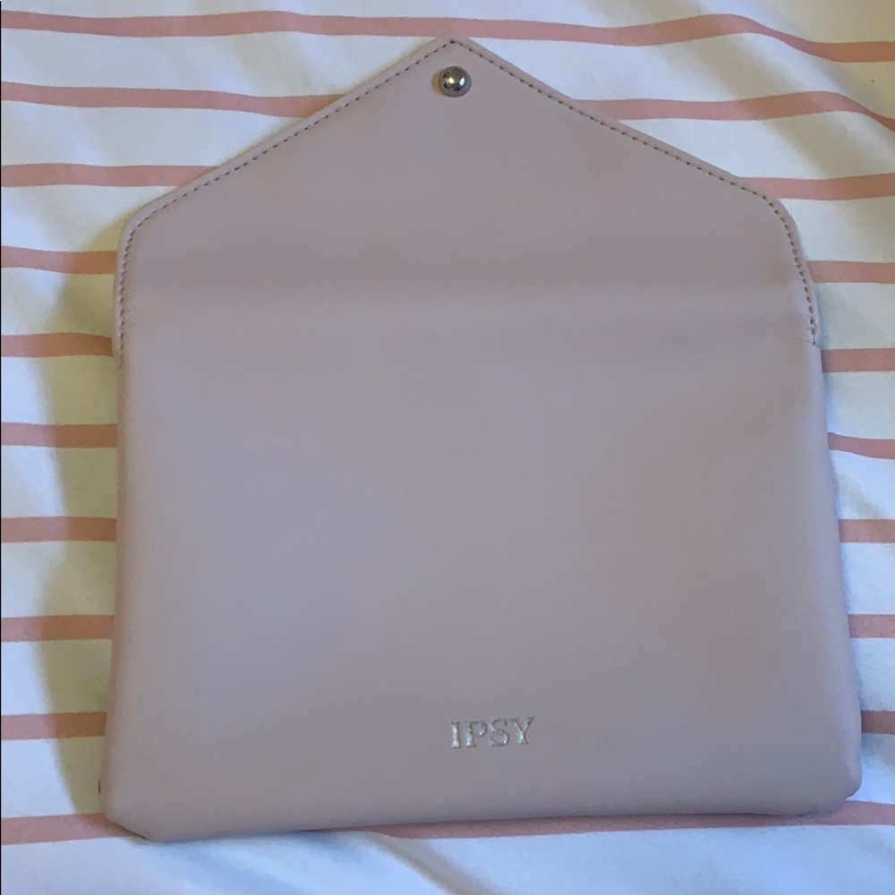Button Ipsy makeup bag - Picture 2 of 5